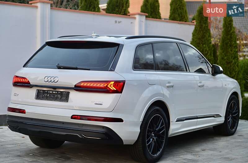 Позашляховик / Кросовер Audi Q7 2020 в Одесі
