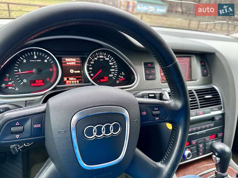 Позашляховик / Кросовер Audi Q7 2006 в Сумах