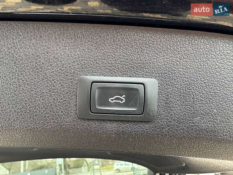 Внедорожник / Кроссовер Audi Q7 2015 в Львове