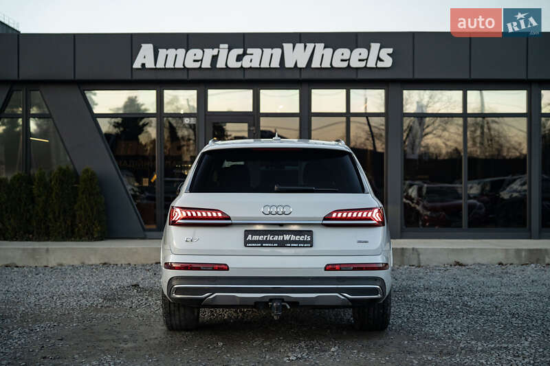 Внедорожник / Кроссовер Audi Q7 2020 в Черновцах