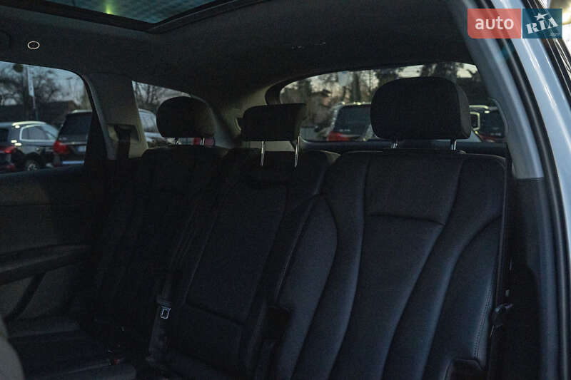 Внедорожник / Кроссовер Audi Q7 2020 в Черновцах
