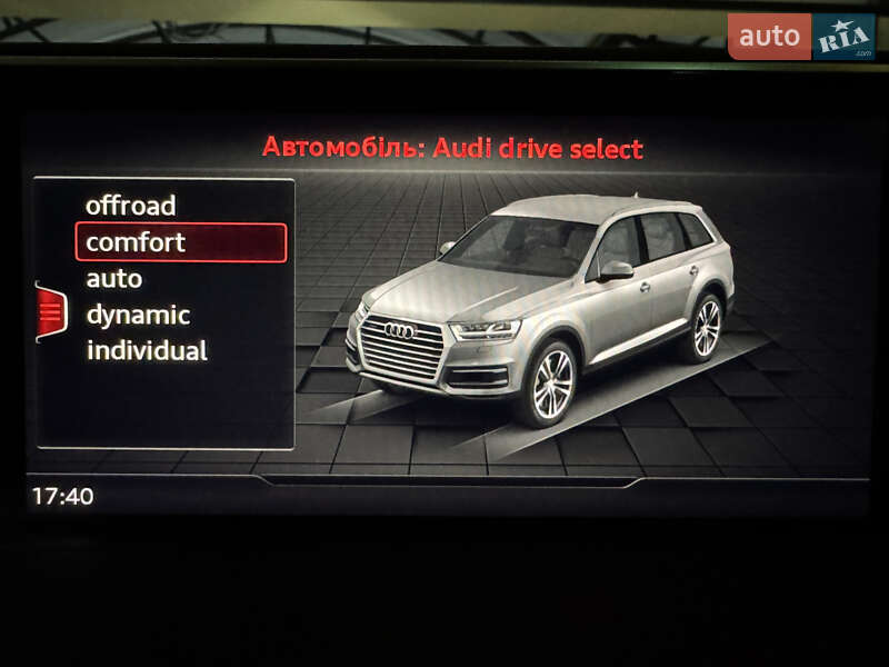 Позашляховик / Кросовер Audi Q7 2017 в Києві