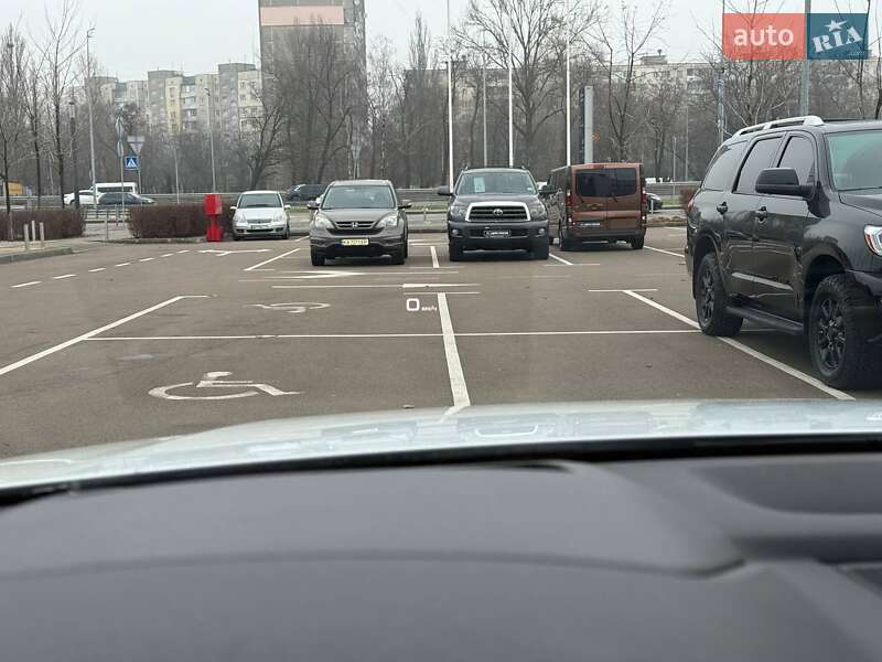 Позашляховик / Кросовер Audi Q7 2016 в Києві