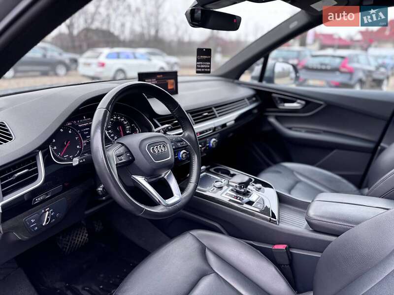 Внедорожник / Кроссовер Audi Q7 2017 в Коломые