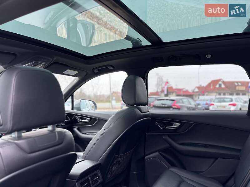 Внедорожник / Кроссовер Audi Q7 2017 в Коломые