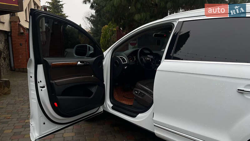 Позашляховик / Кросовер Audi Q7 2015 в Хмельницькому
