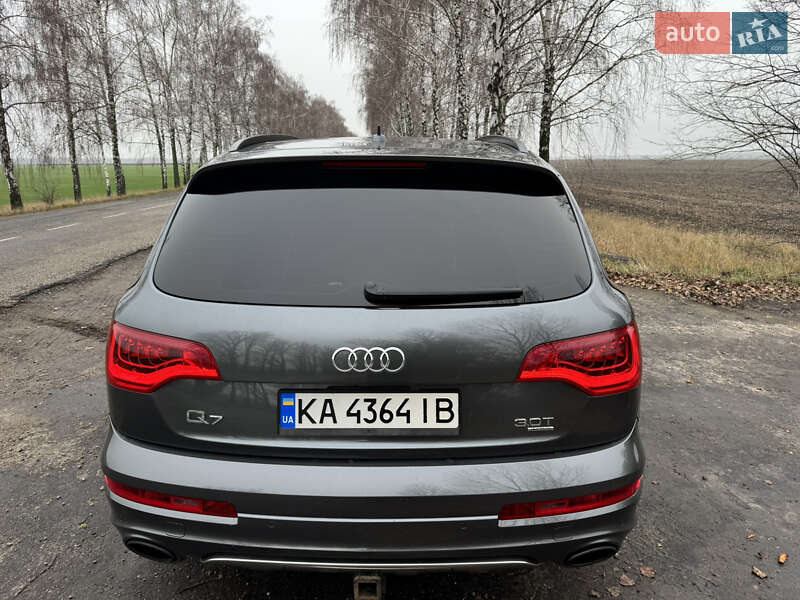 Позашляховик / Кросовер Audi Q7 2015 в Броварах