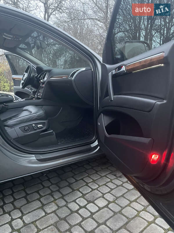 Позашляховик / Кросовер Audi Q7 2014 в Львові