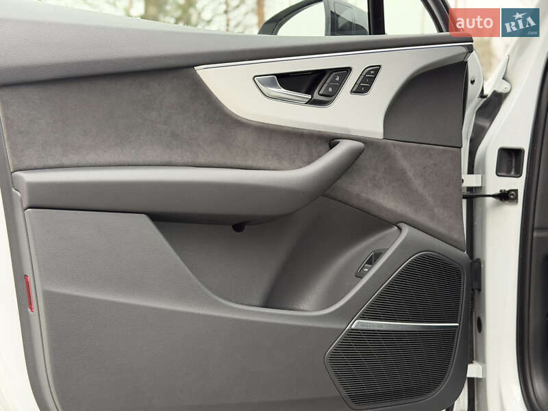 Внедорожник / Кроссовер Audi Q7 2021 в Киеве фото 24 Внедорожник / Кроссовер Audi Q7 2021 в Киеве