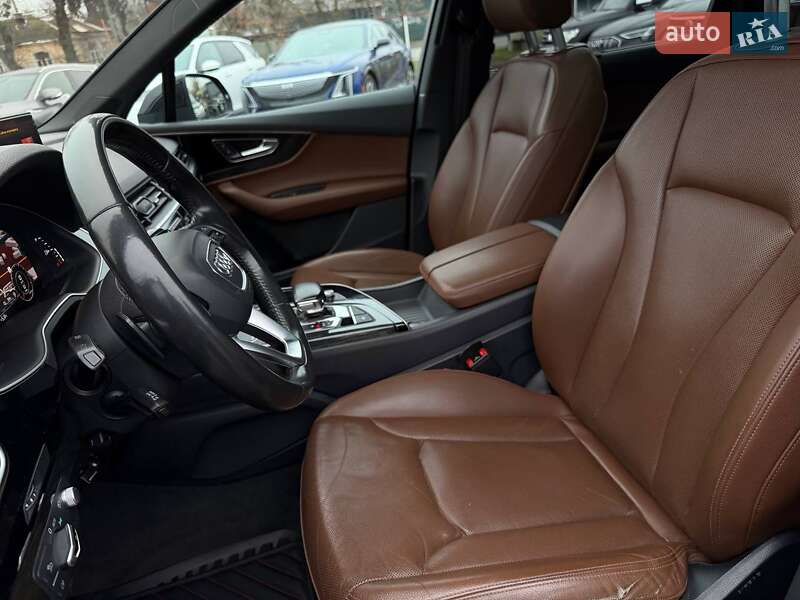 Позашляховик / Кросовер Audi Q7 2016 в Харкові