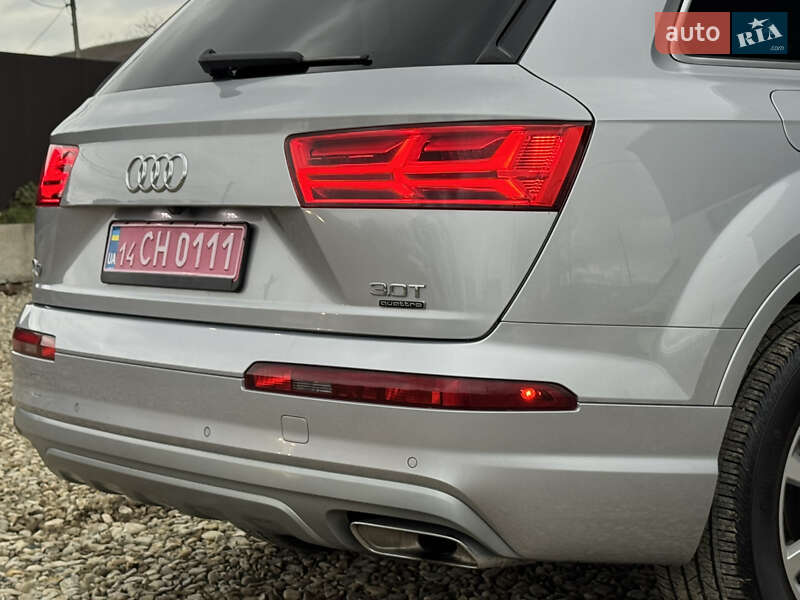 Позашляховик / Кросовер Audi Q7 2015 в Стрию