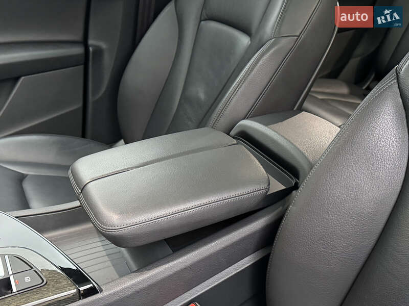 Позашляховик / Кросовер Audi Q7 2015 в Стрию