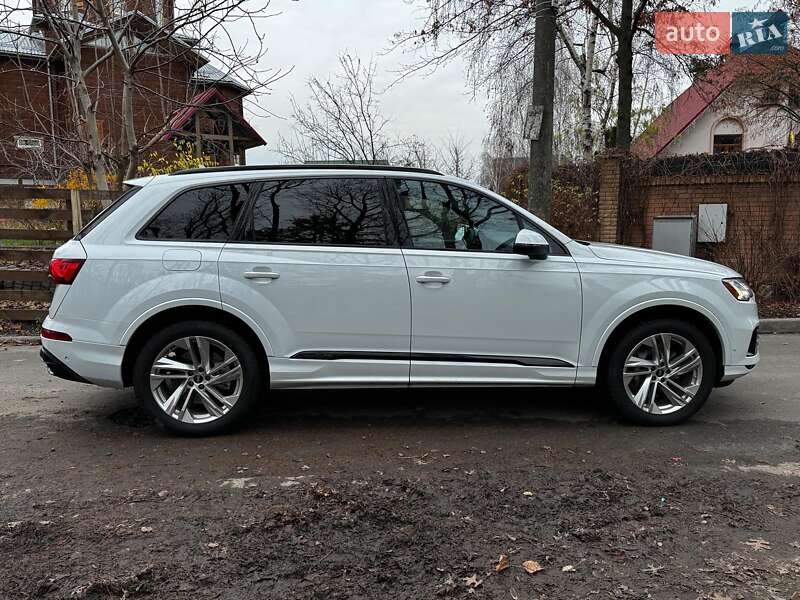 Позашляховик / Кросовер Audi Q7 2023 в Києві фото 7 Позашляховик / Кросовер Audi Q7 2023 в Києві