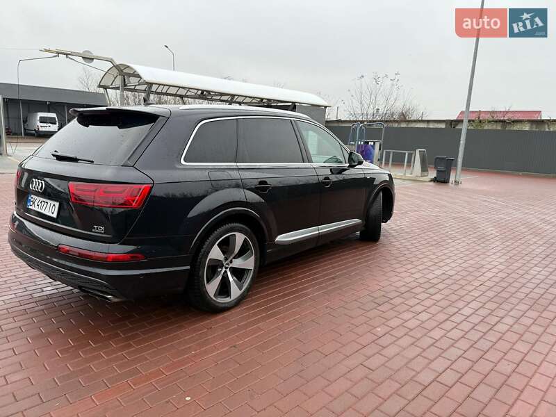 Внедорожник / Кроссовер Audi Q7 2015 в Сарнах фото 5 Внедорожник / Кроссовер Audi Q7 2015 в Сарнах