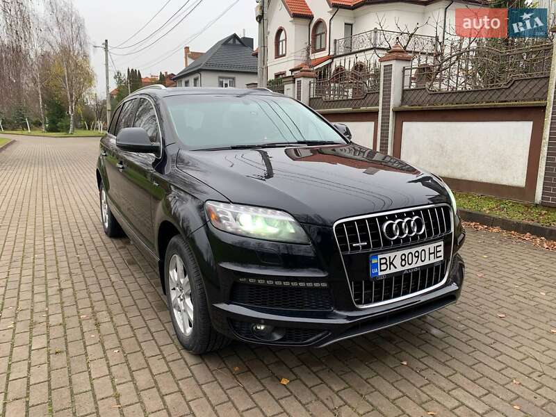 Позашляховик / Кросовер Audi Q7 2014 в Рівному