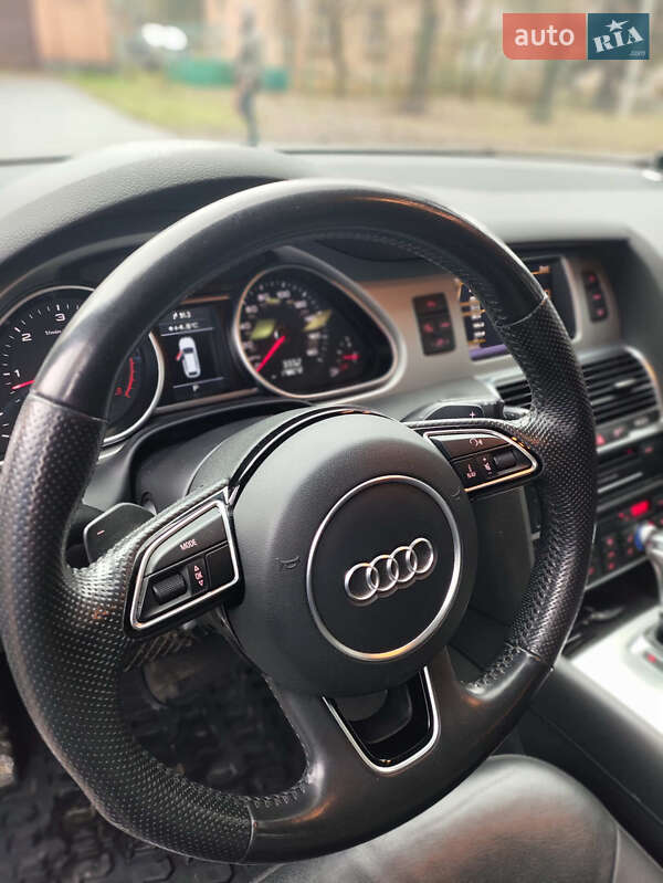 Позашляховик / Кросовер Audi Q7 2014 в Вінниці