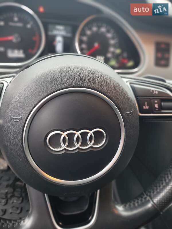 Позашляховик / Кросовер Audi Q7 2014 в Вінниці