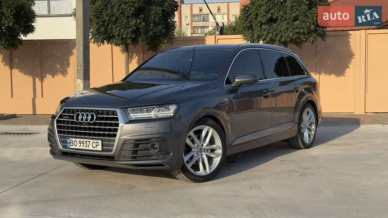 Внедорожник / Кроссовер Audi Q7 2016 в Павлограде