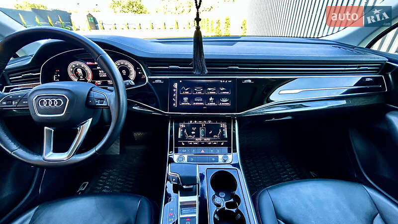 Внедорожник / Кроссовер Audi Q7 2022 в Тернополе