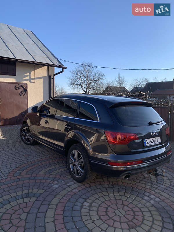 Позашляховик / Кросовер Audi Q7 2013 в Буську