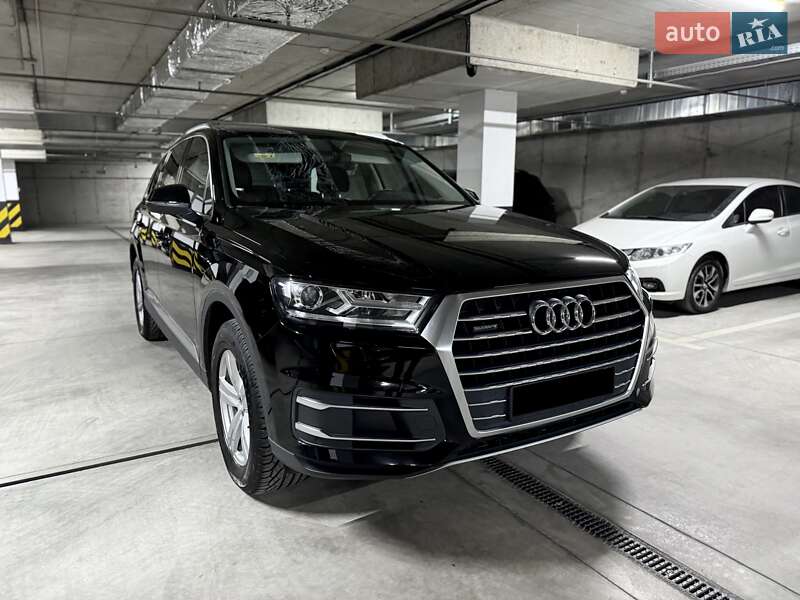 Позашляховик / Кросовер Audi Q7 2016 в Дніпрі