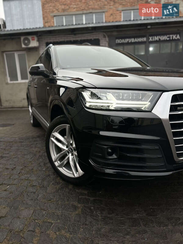 Внедорожник / Кроссовер Audi Q7 2019 в Житомире