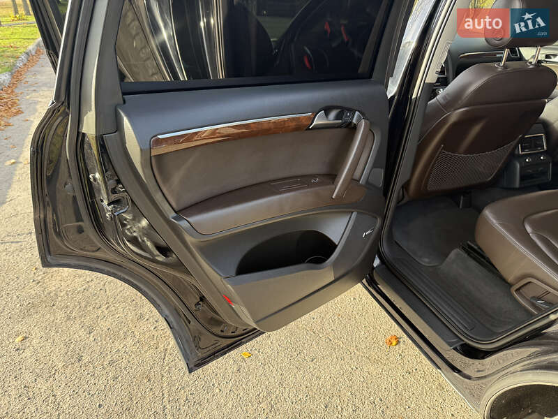 Внедорожник / Кроссовер Audi Q7 2012 в Запорожье