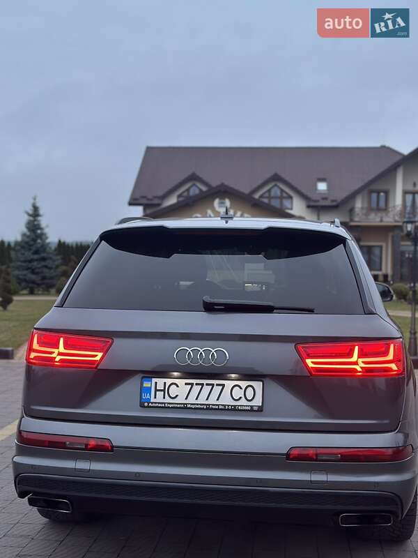 Позашляховик / Кросовер Audi Q7 2018 в Львові