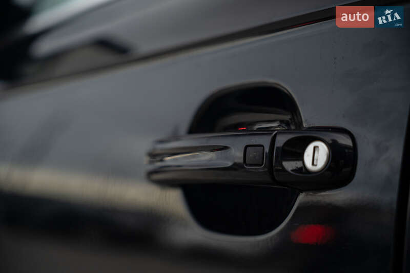 Внедорожник / Кроссовер Audi Q7 2013 в Черновцах