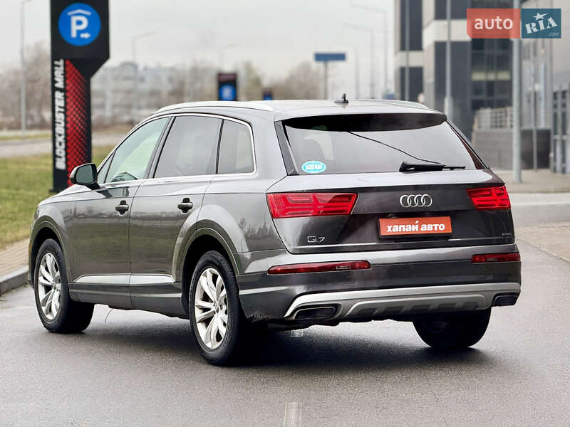 Позашляховик / Кросовер Audi Q7 2019 в Києві
