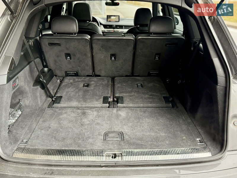 Позашляховик / Кросовер Audi Q7 2019 в Києві