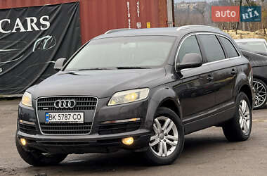 Позашляховик / Кросовер Audi Q7 2007 в Рівному