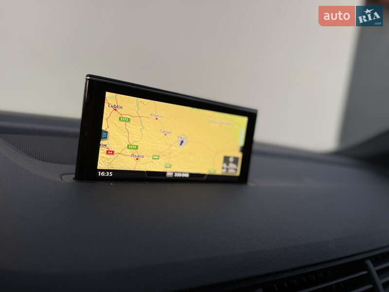 Позашляховик / Кросовер Audi Q7 2016 в Рівному