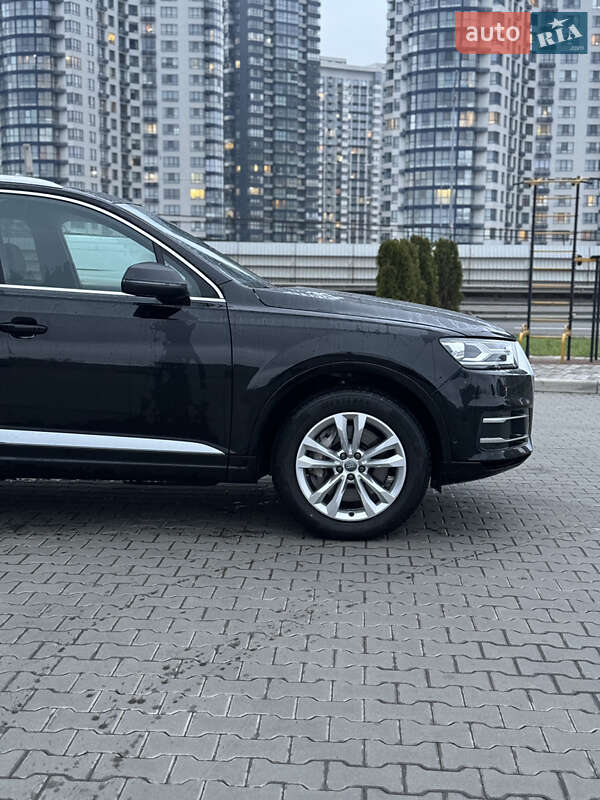 Внедорожник / Кроссовер Audi Q7 2017 в Киеве фото 13 Внедорожник / Кроссовер Audi Q7 2017 в Киеве