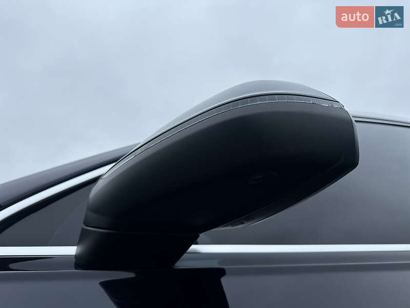 Внедорожник / Кроссовер Audi Q7 2017 в Владимире