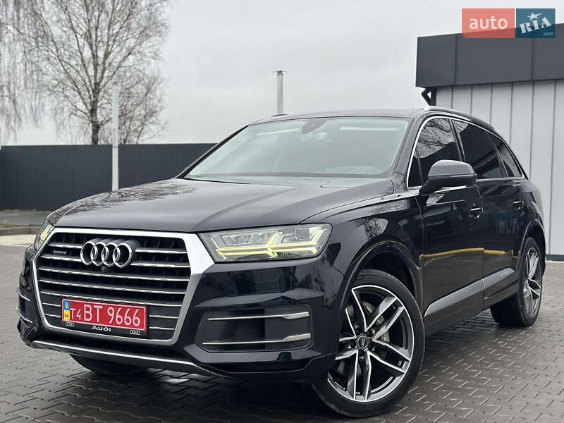 Внедорожник / Кроссовер Audi Q7 2017 в Владимире