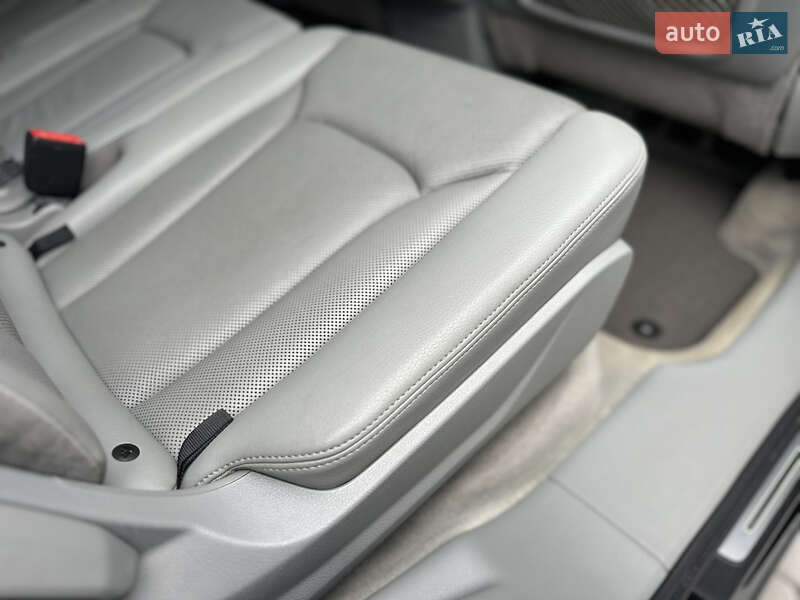 Внедорожник / Кроссовер Audi Q7 2017 в Владимире