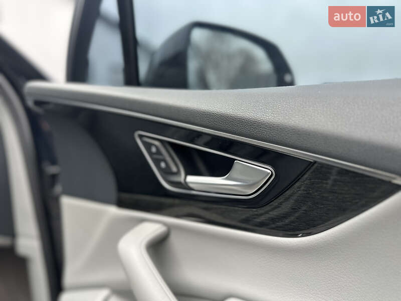 Внедорожник / Кроссовер Audi Q7 2017 в Владимире