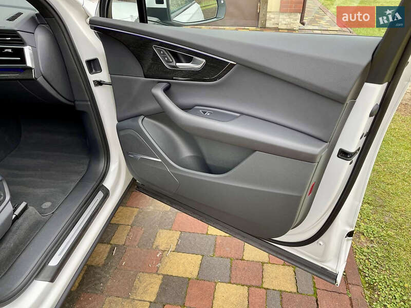 Внедорожник / Кроссовер Audi Q7 2020 в Львове