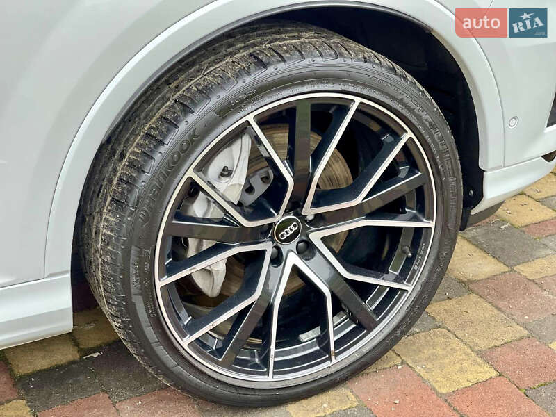 Внедорожник / Кроссовер Audi Q7 2020 в Львове