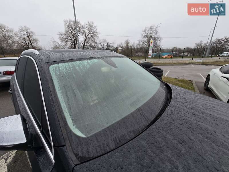 Позашляховик / Кросовер Audi Q7 2015 в Києві