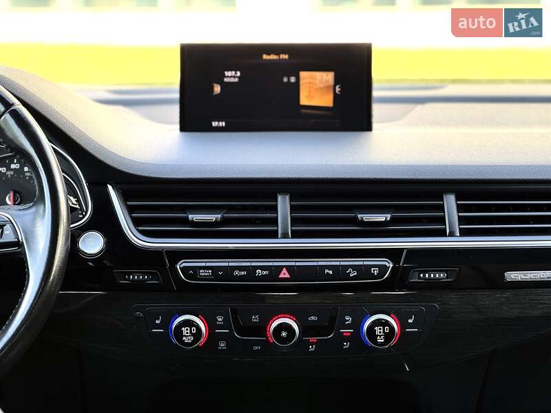 Внедорожник / Кроссовер Audi Q7 2016 в Днепре