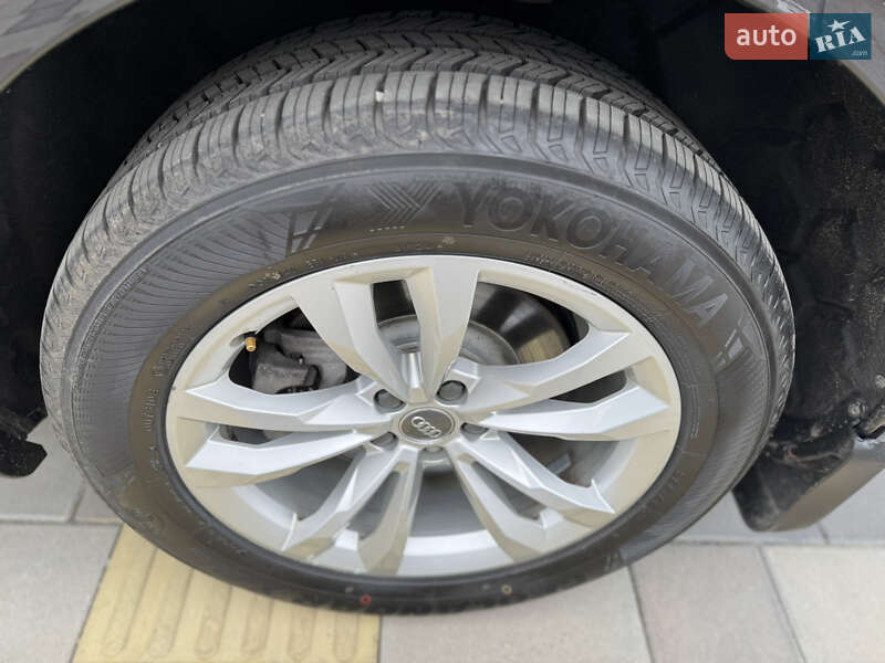 Позашляховик / Кросовер Audi Q7 2017 в Запоріжжі