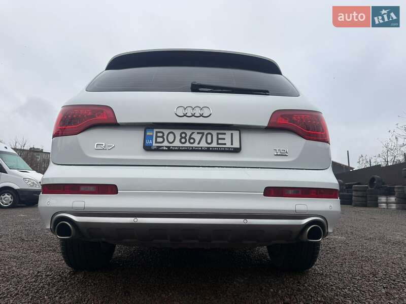 Внедорожник / Кроссовер Audi Q7 2013 в Кременце