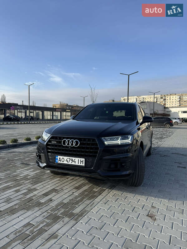Внедорожник / Кроссовер Audi Q7 2016 в Ужгороде фото 41 Внедорожник / Кроссовер Audi Q7 2016 в Ужгороде