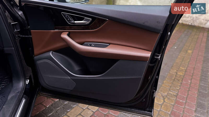 Внедорожник / Кроссовер Audi Q7 2016 в Черновцах фото 28 Внедорожник / Кроссовер Audi Q7 2016 в Черновцах