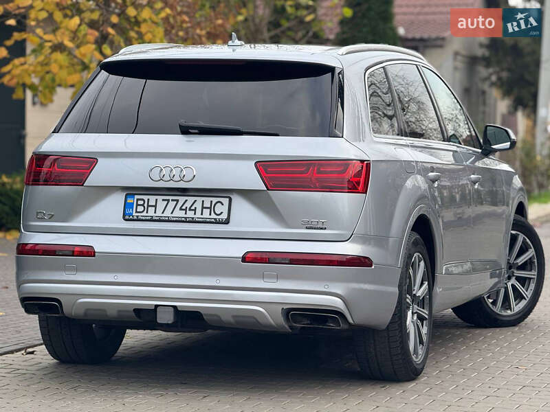 Внедорожник / Кроссовер Audi Q7 2017 в Одессе
