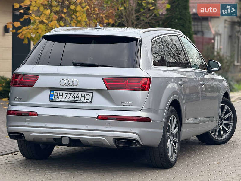 Внедорожник / Кроссовер Audi Q7 2017 в Одессе