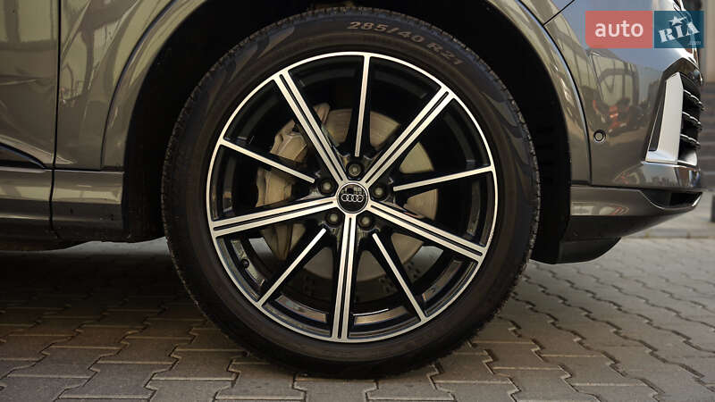 Внедорожник / Кроссовер Audi Q7 2019 в Львове