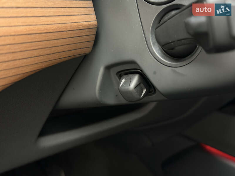 Позашляховик / Кросовер Audi Q7 2016 в Києві